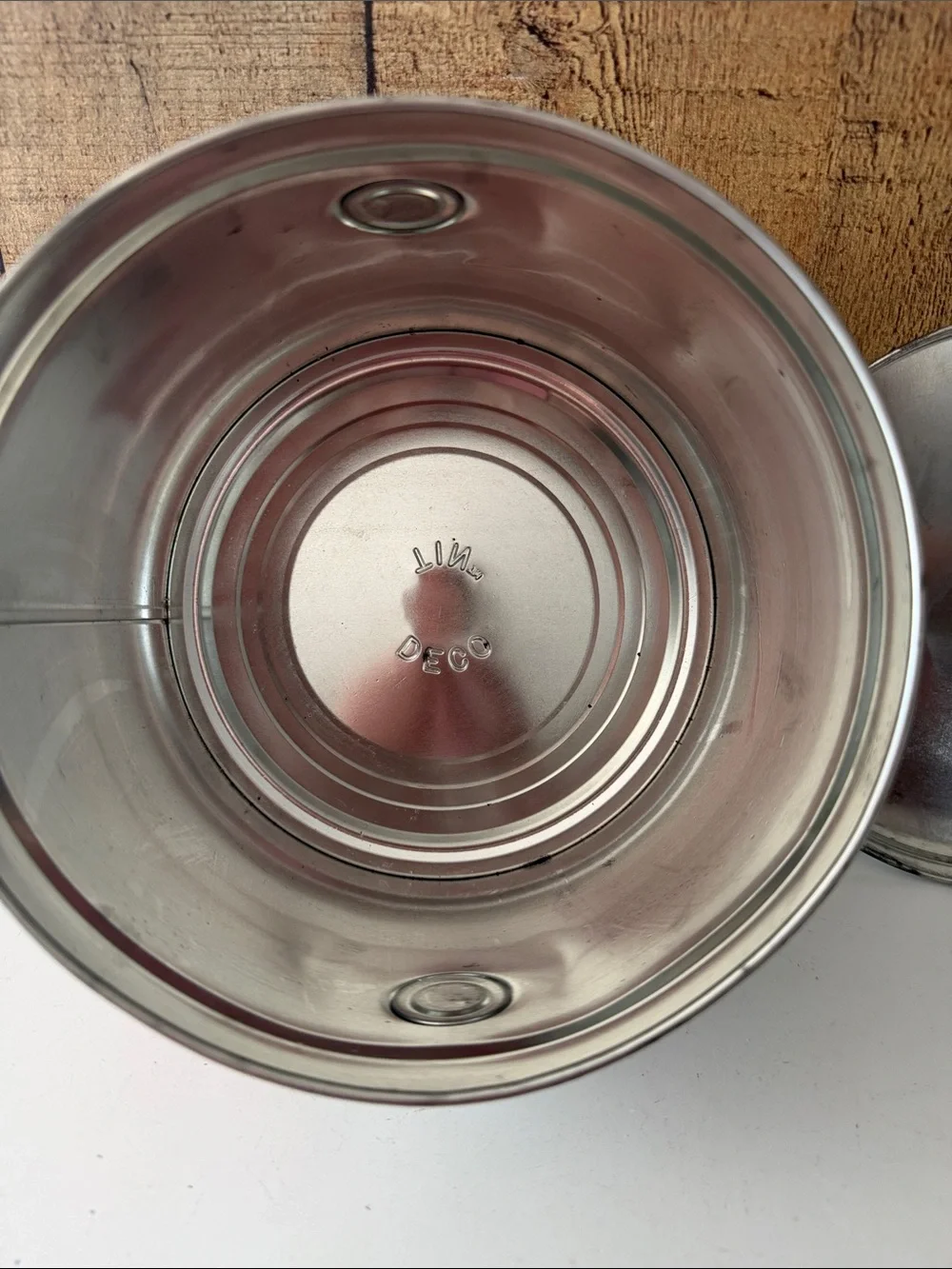 VTG Deco Tin White Holiday Candy Cane Wreath Tin with Handle